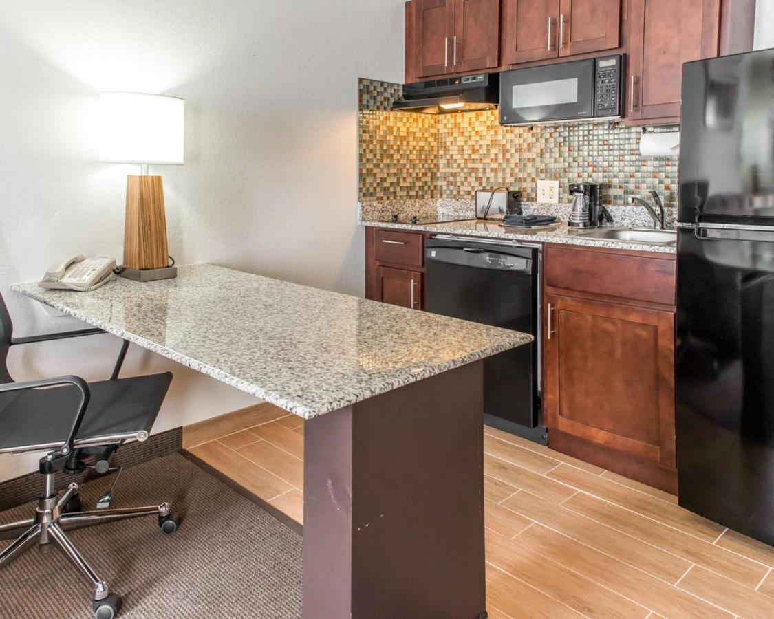 | MainStay Suites Pittsburgh Airport