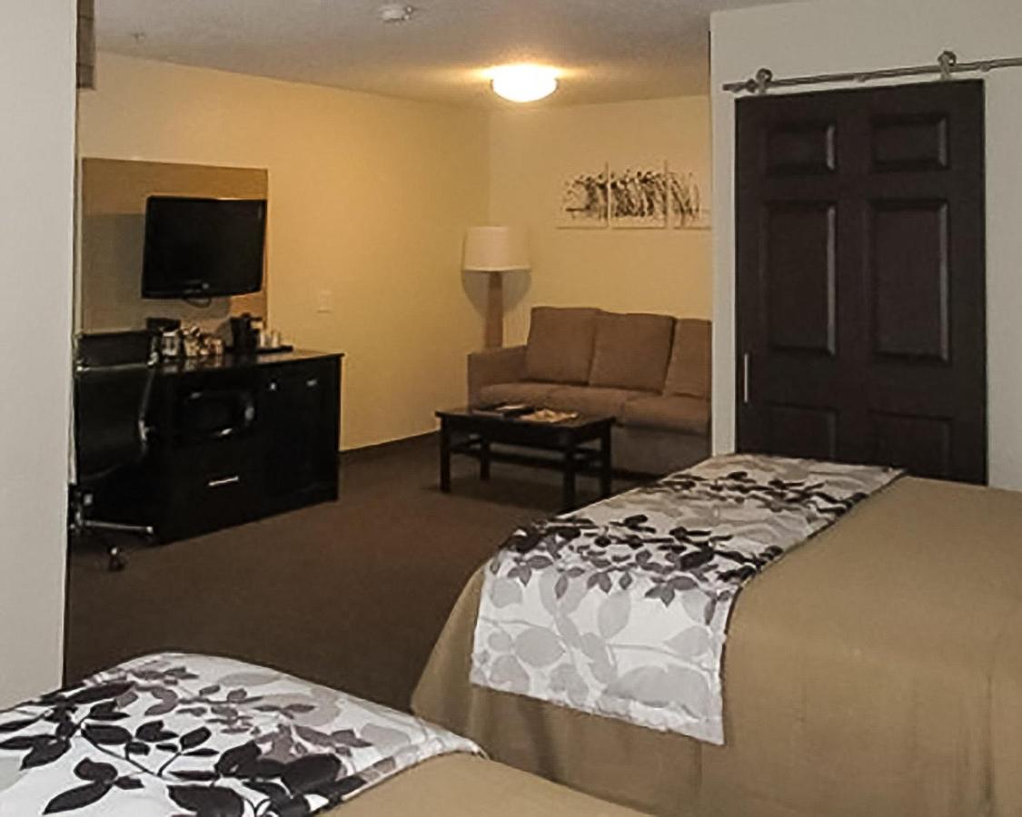 Queen Suite with Two Queen Beds and Sofa Bed at Sleep Inn & Suites Pittsburgh Airport