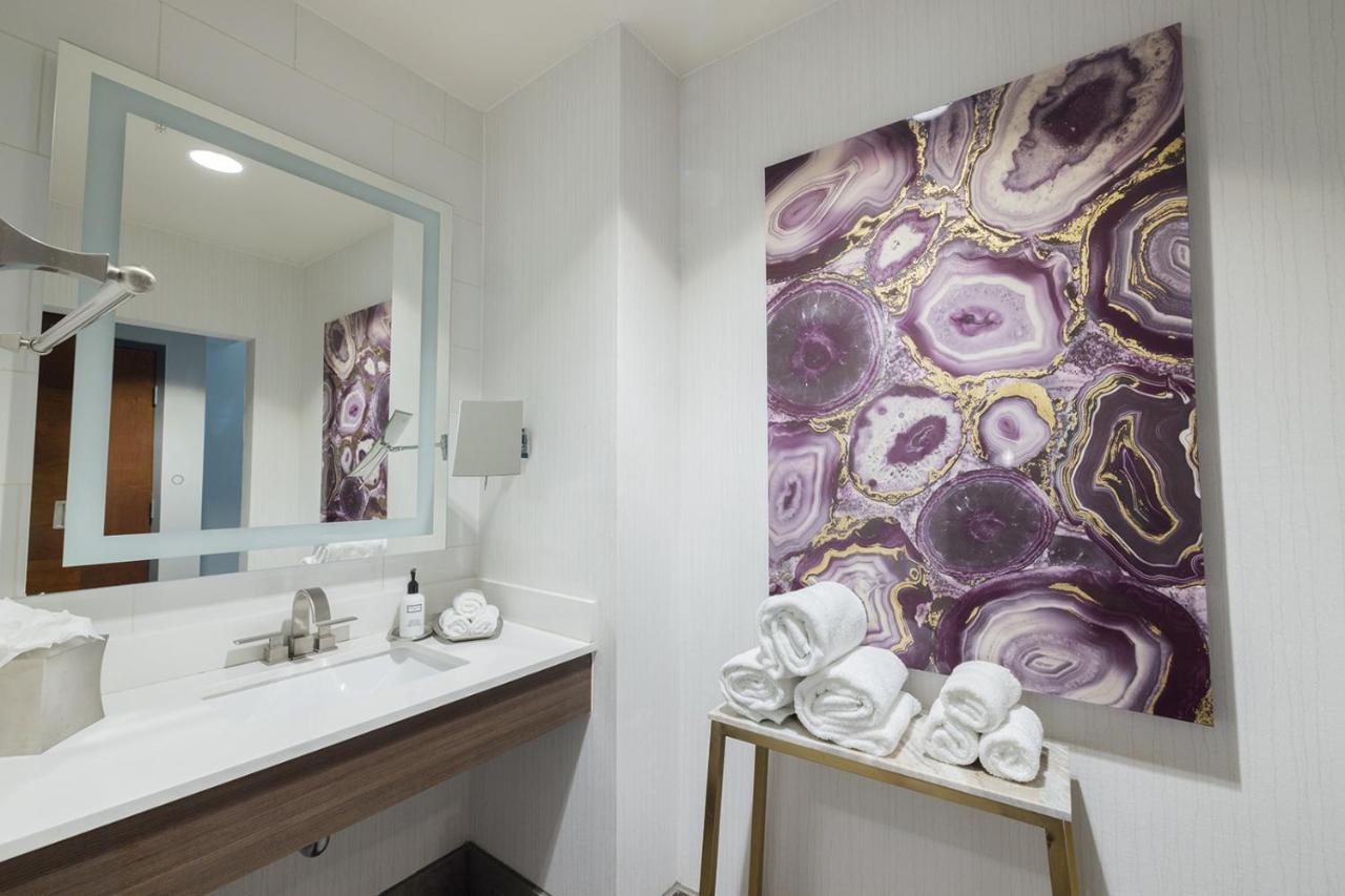King Suite with Sofa Bed and Roll-in Shower - Accessible/Non-Smoking at voco Hotel Napoleon Memphis by IHG