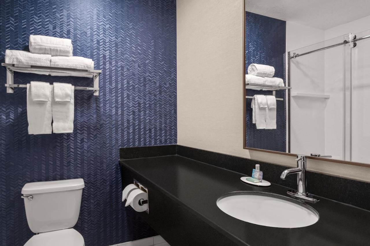 | Fairfield Inn & Suites by Marriott Chicago Naperville/Aurora