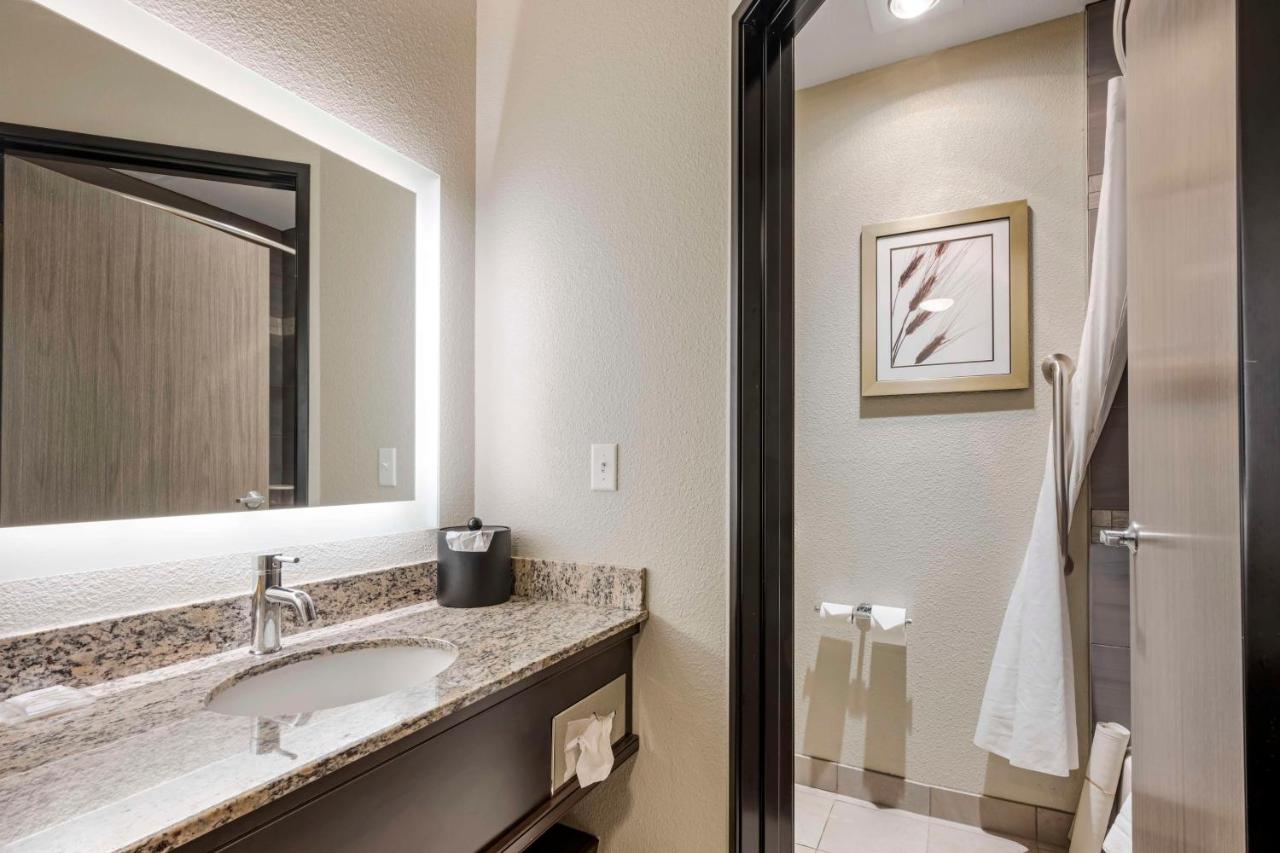 King Room at Best Western Plus The Inn at Hells Canyon