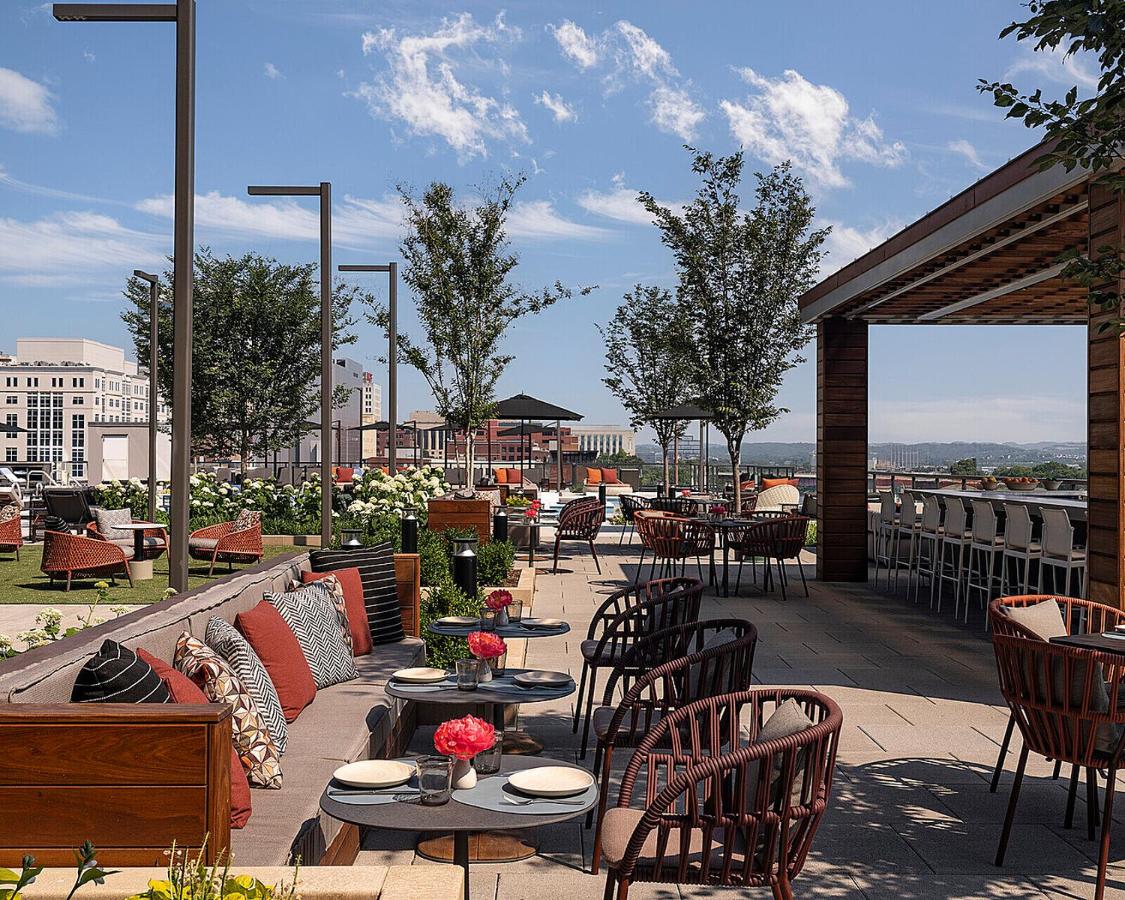 | Four Seasons Hotel Nashville