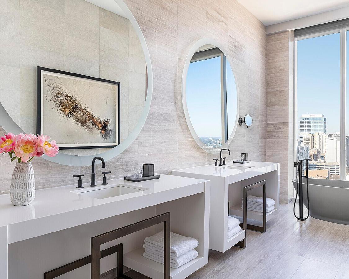 | Four Seasons Hotel Nashville