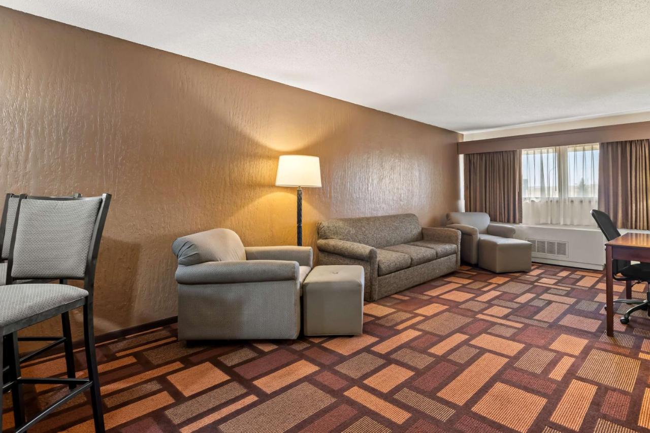 | Best Western Tower West Lodge