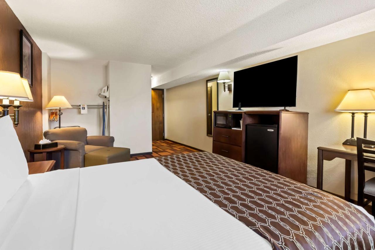 | Best Western Tower West Lodge