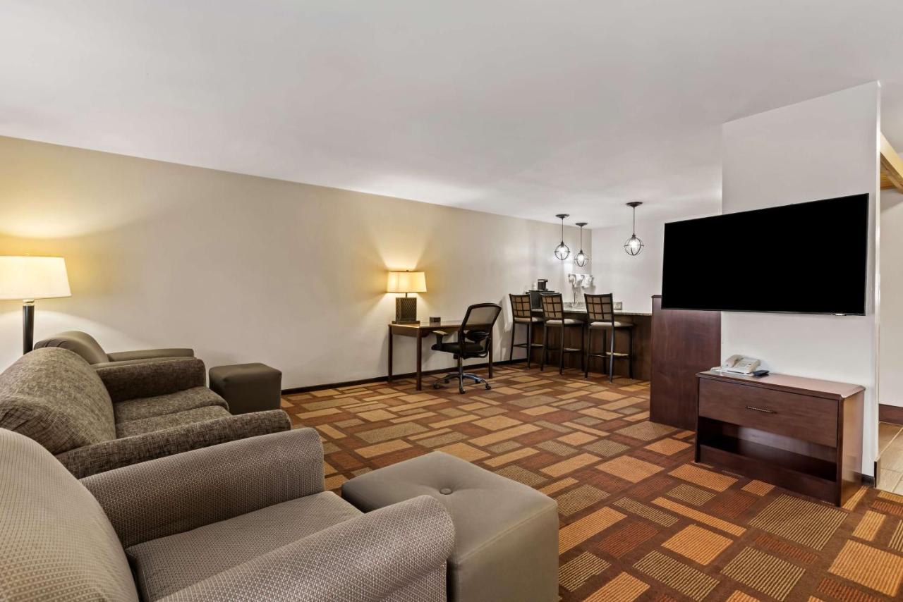| Best Western Tower West Lodge