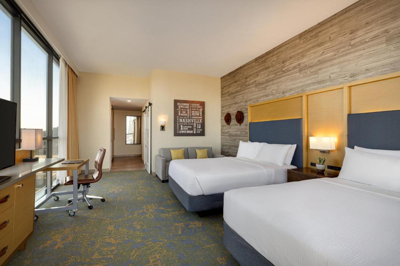 Queen Room with Two Queen Beds and View at Holiday Inn & Suites Nashville Downtown - Broadway by IHG