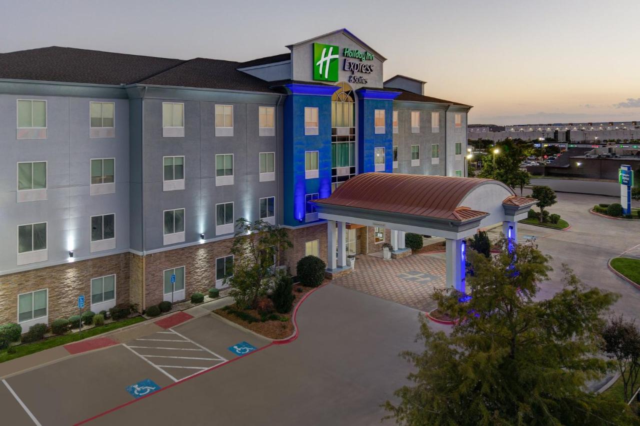 | Holiday Inn Express Hotel & Suites DALLAS WEST, an IHG Hotel