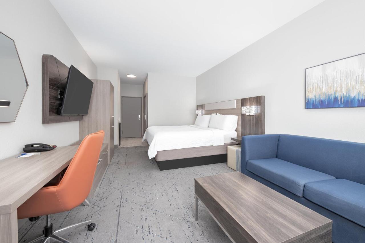 | Holiday Inn Express Hotel & Suites DALLAS WEST, an IHG Hotel