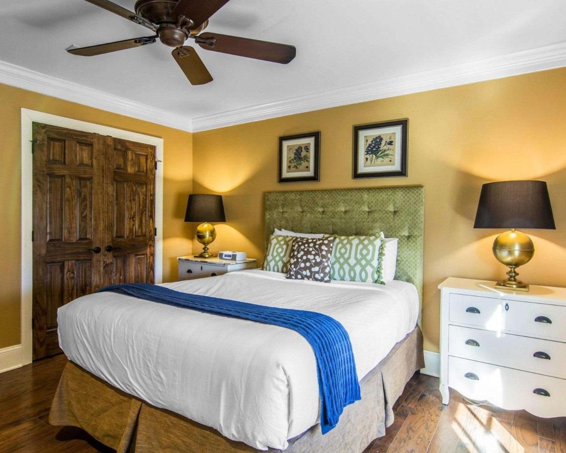 Three-Bedroom Presidential Suite at Bluegreen Vacations Parkside Williamsburg, an Ascend Collection Resort