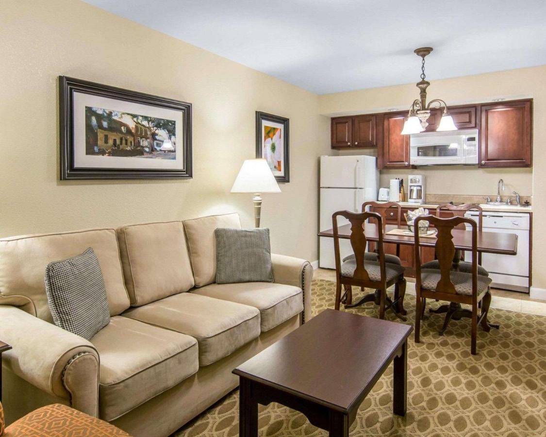 One-Bedroom Suite at Bluegreen Vacations Patrick Henry Square, an Ascend Collection Resort