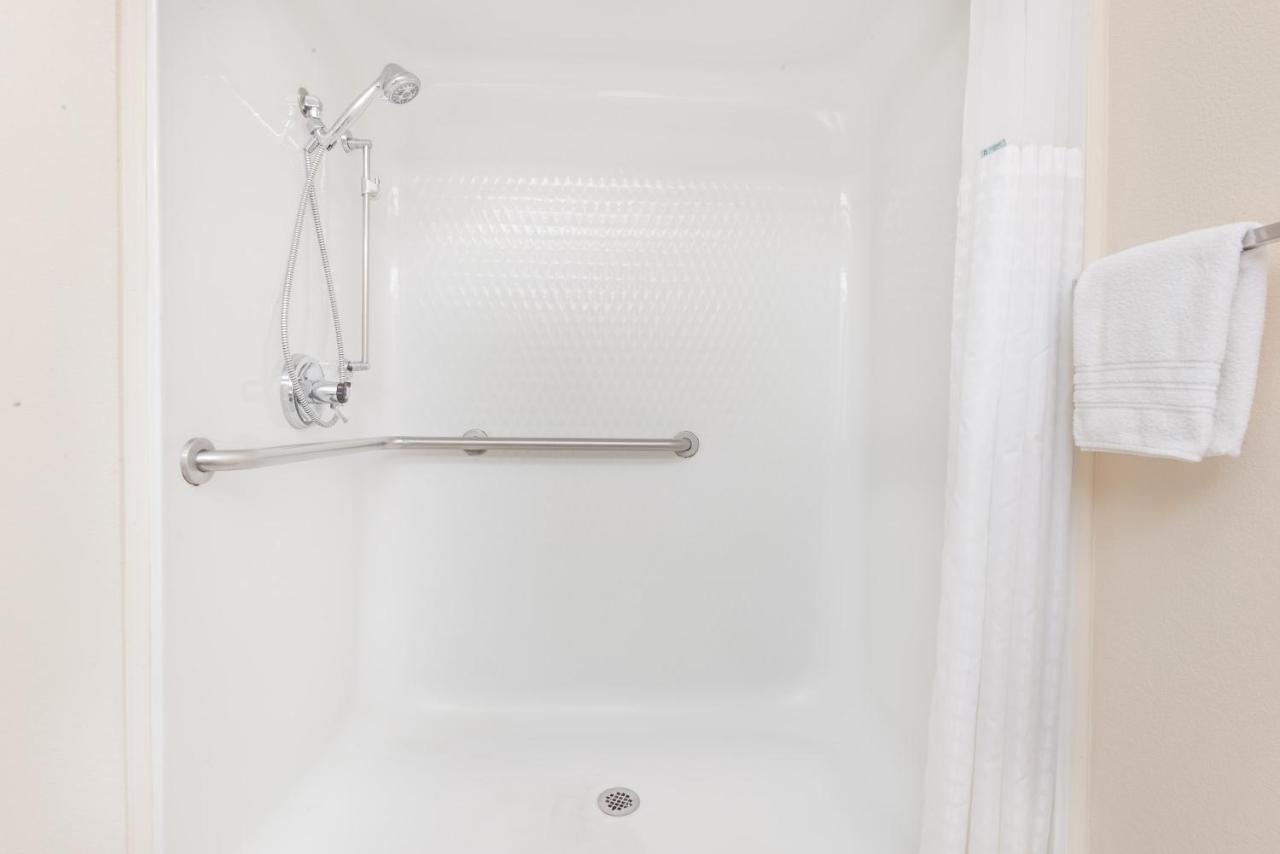King Suite - Non-Smoking at Days Inn by Wyndham Montgomery