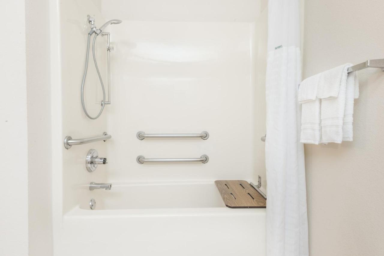 King Room - Disability Access/Non-Smoking at Days Inn by Wyndham Montgomery
