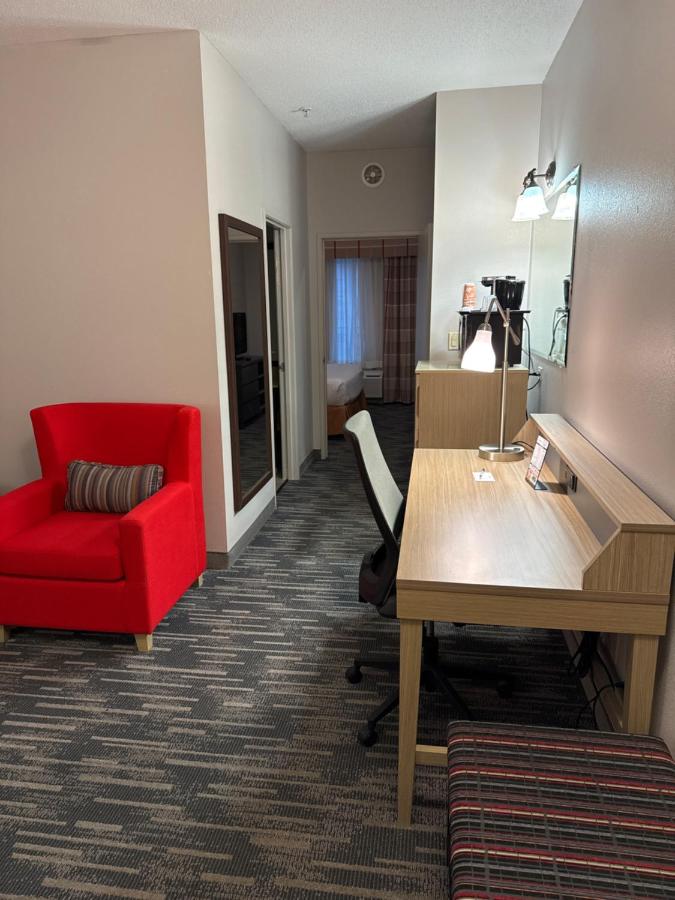 Country Inn & Suites by Radisson, Elgin, IL