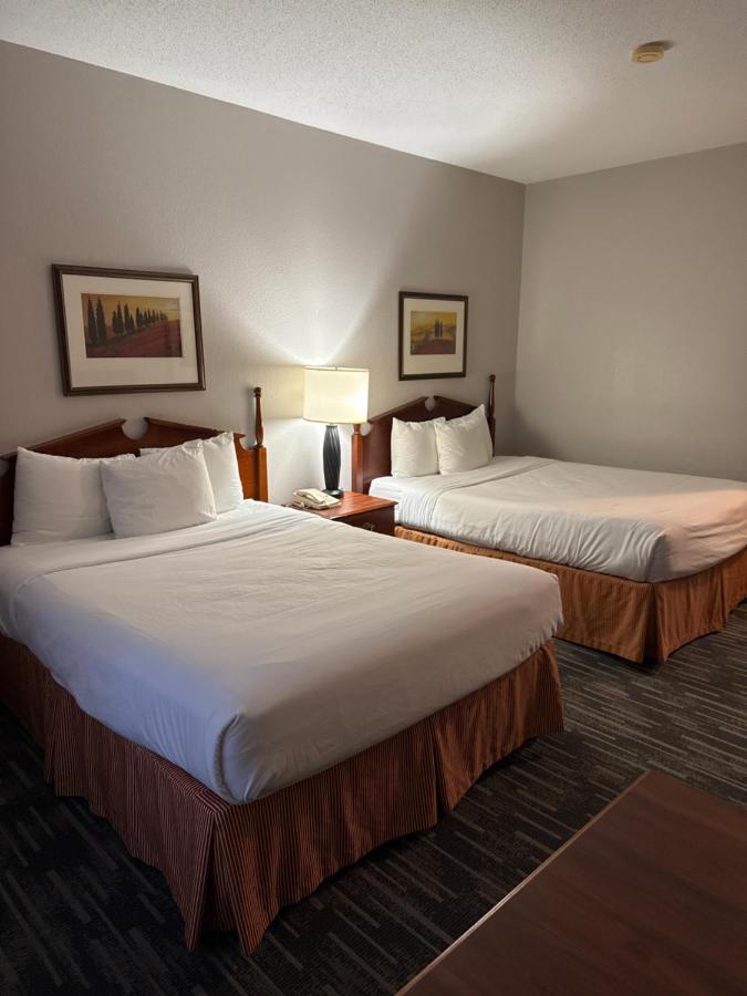 Country Inn & Suites by Radisson, Elgin, IL