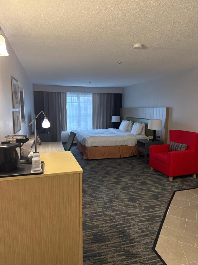 Country Inn & Suites by Radisson, Elgin, IL