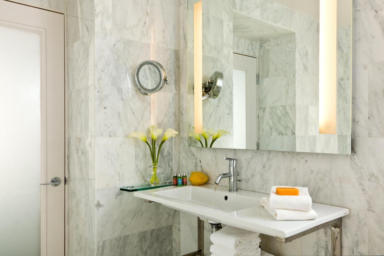 | Chestnut Hill Hotel