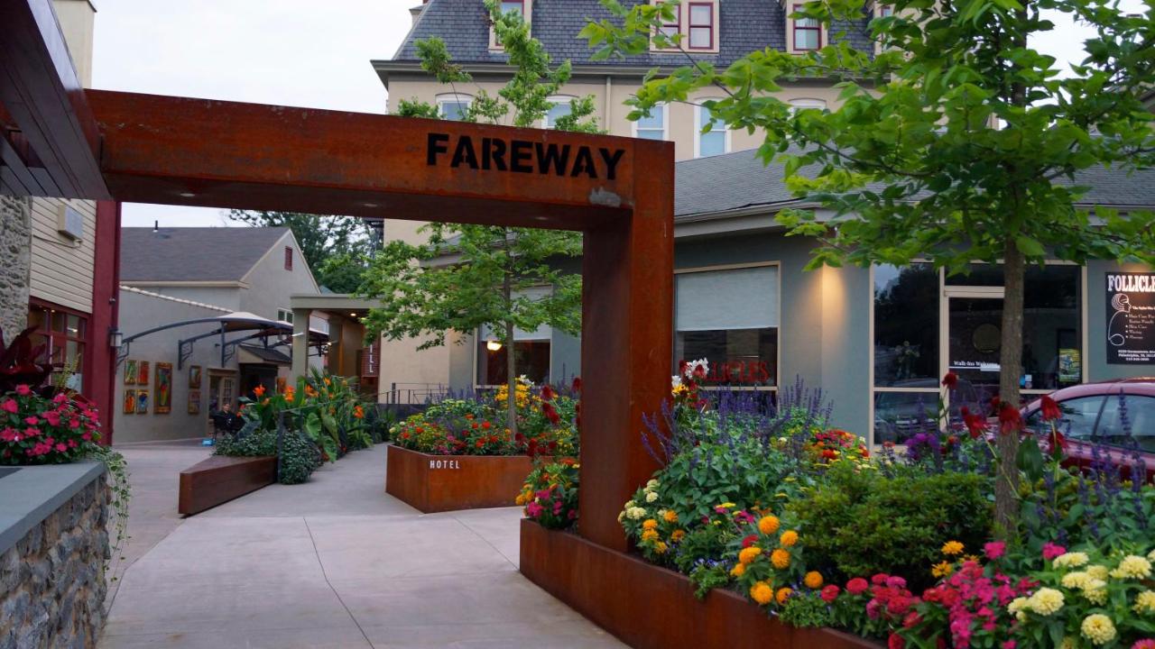 | Chestnut Hill Hotel