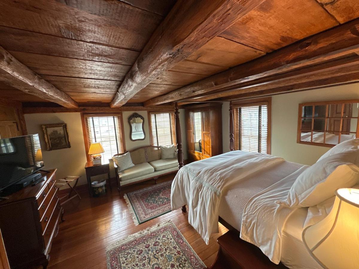| The 1708 House