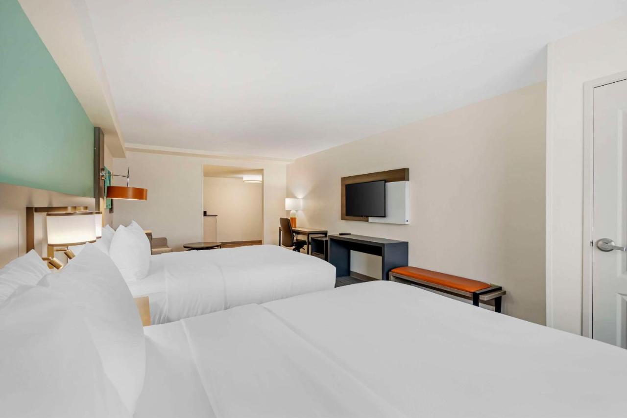 Queen Suite - Non-Smoking at Comfort Suites Valdosta Mall Area