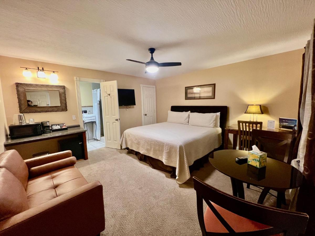 | The Mount Vernon Inn