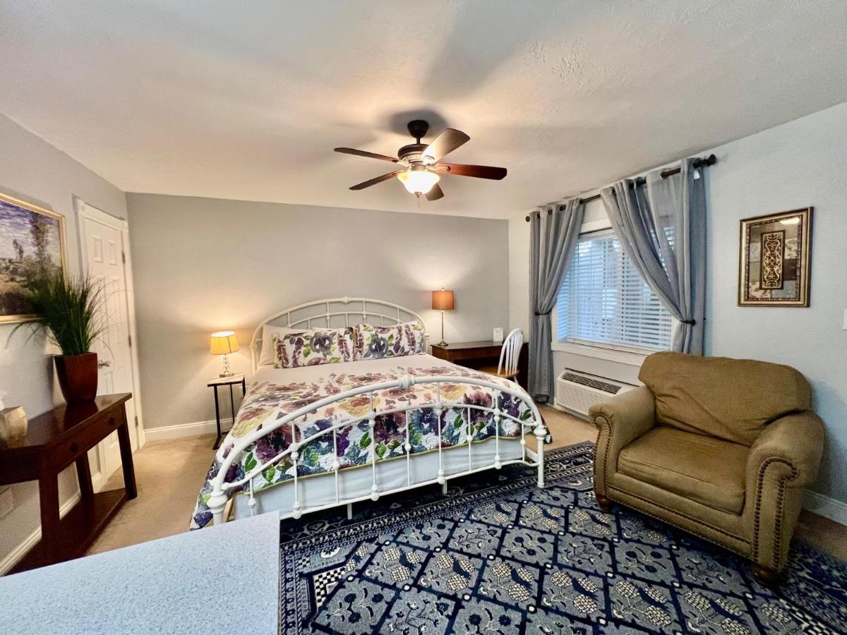 | The Mount Vernon Inn