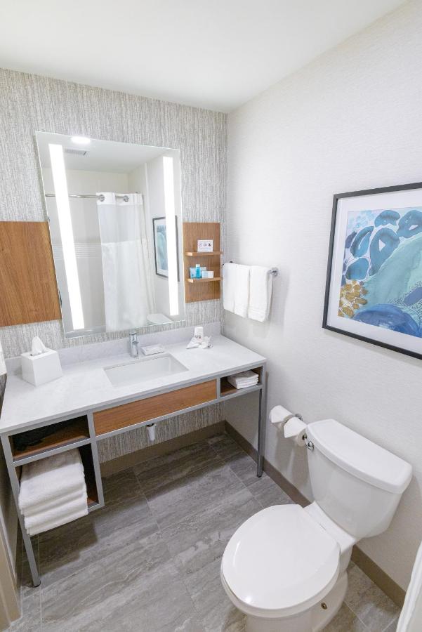  | Hilton Garden Inn Lakewood