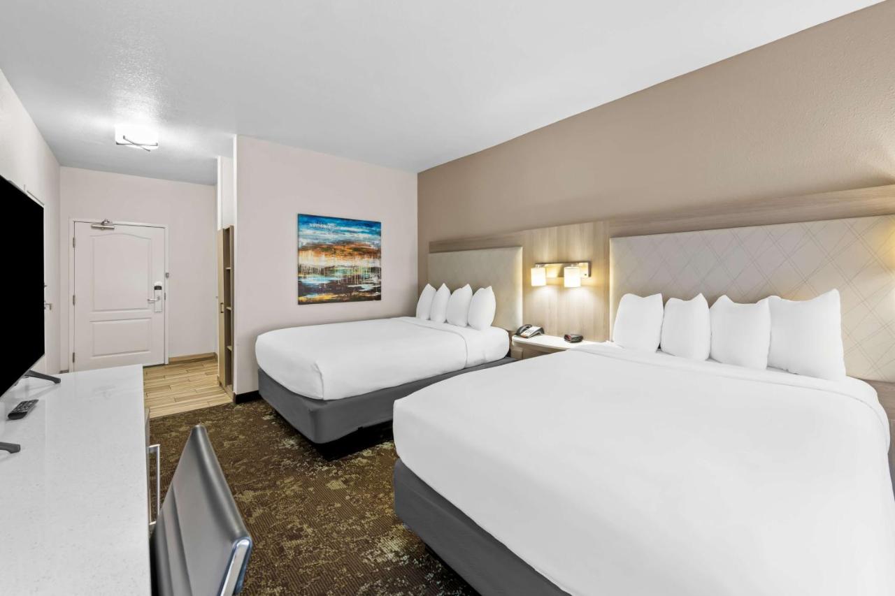 | Best Western Worlds Of Fun