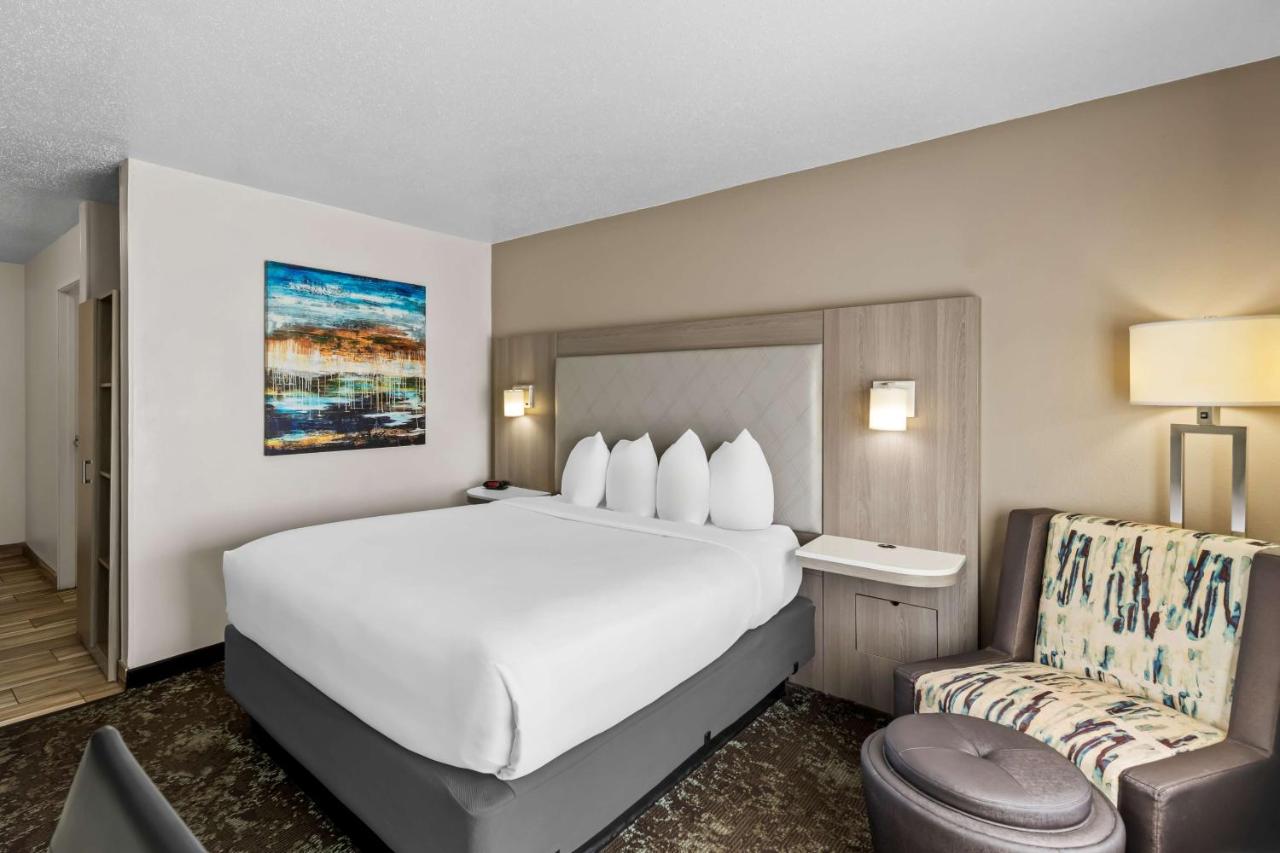 | Best Western Worlds Of Fun