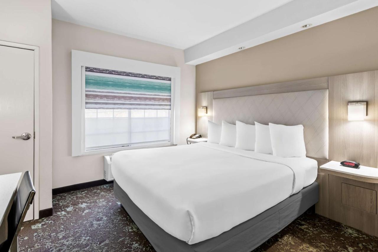 | Best Western Worlds Of Fun