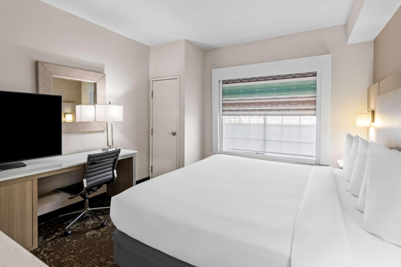 | Best Western Worlds Of Fun