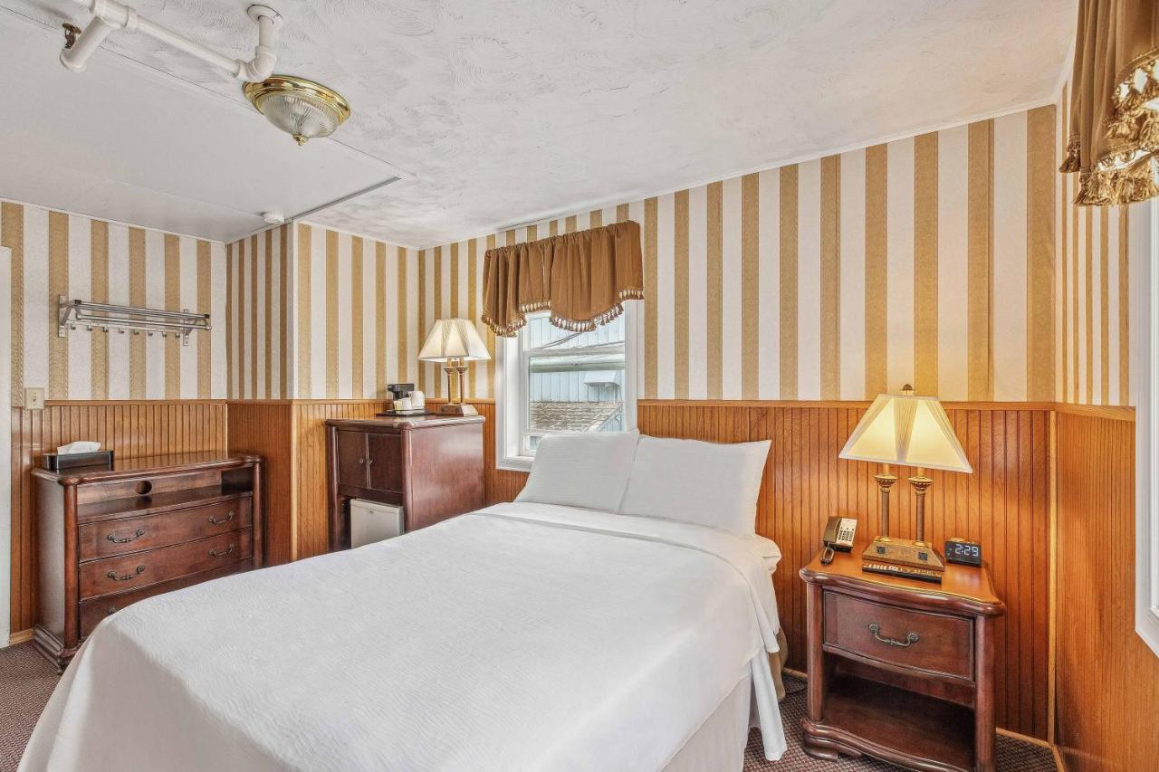 | Hotel Seward