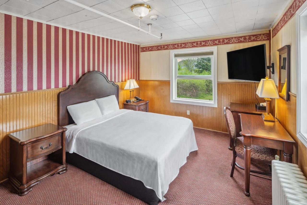 | Hotel Seward