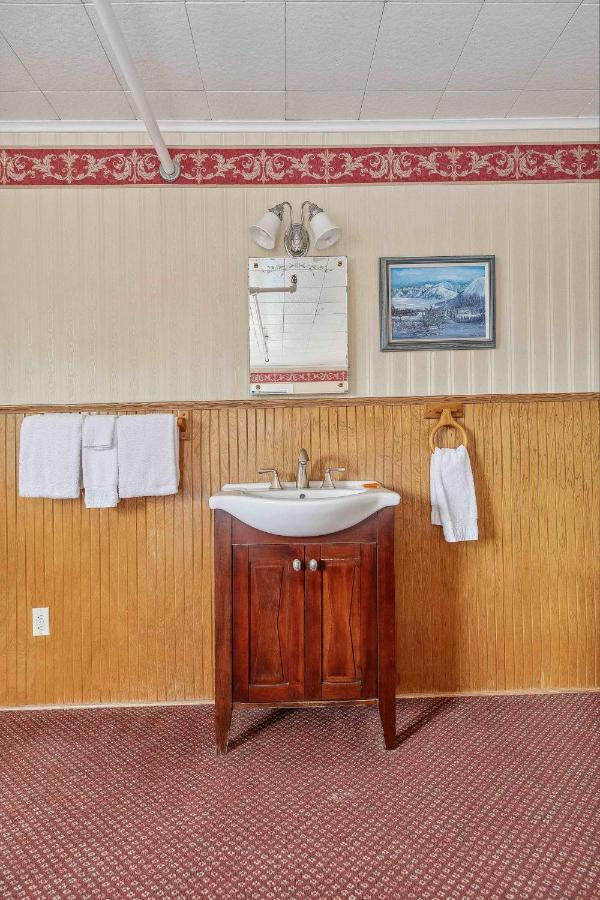 | Hotel Seward