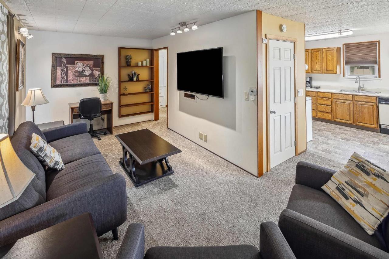 | Hotel Seward