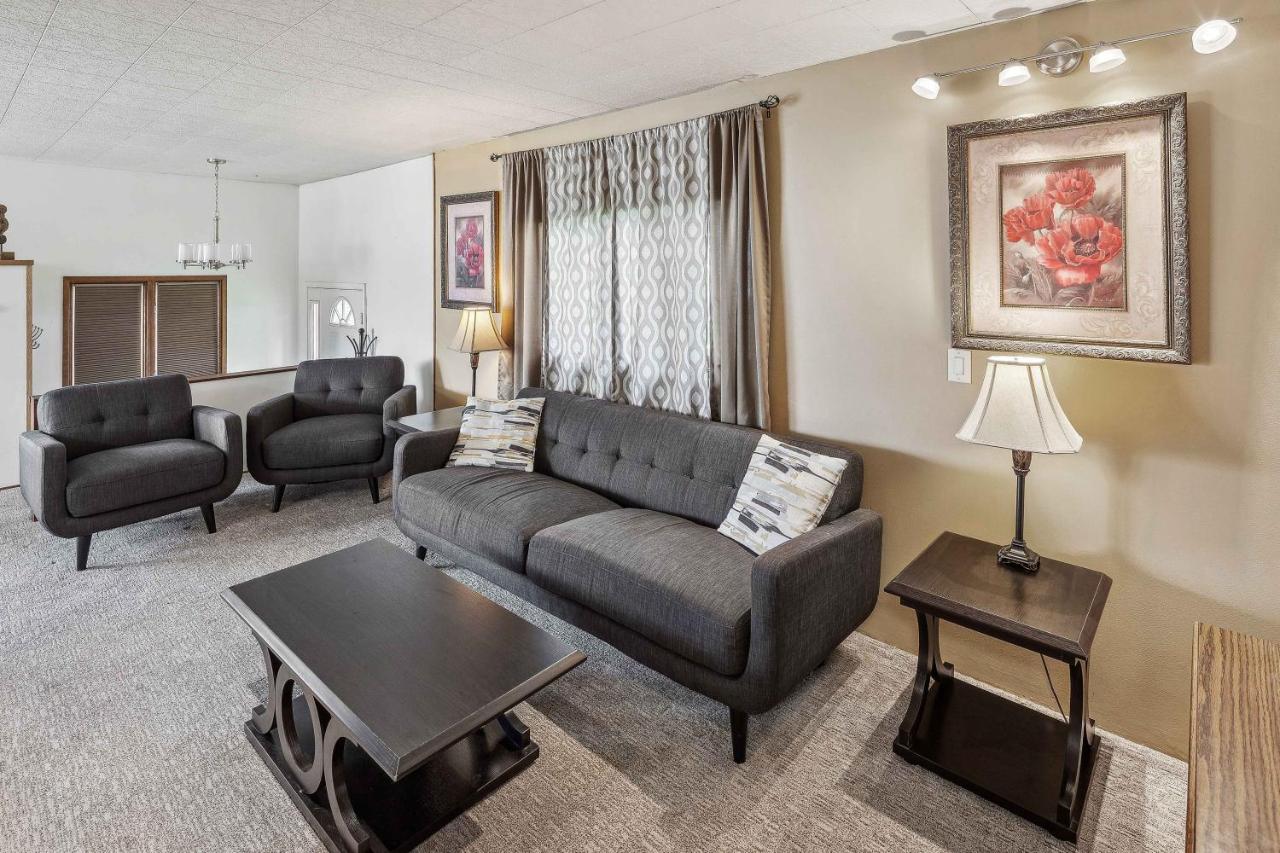 | Hotel Seward