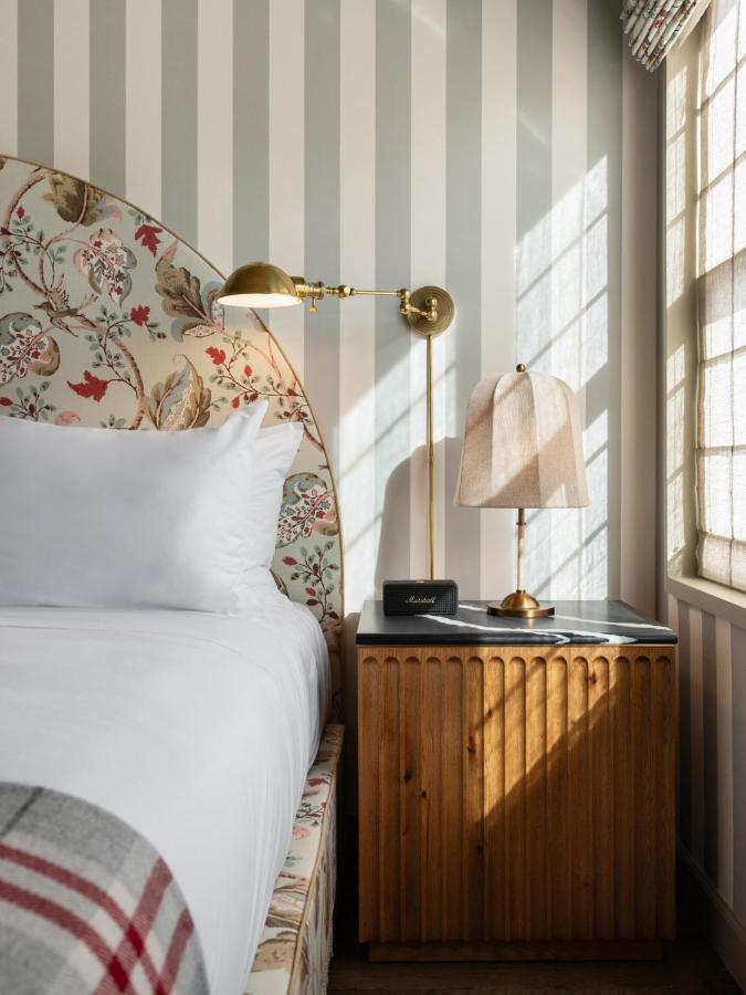 Brentwood Inn