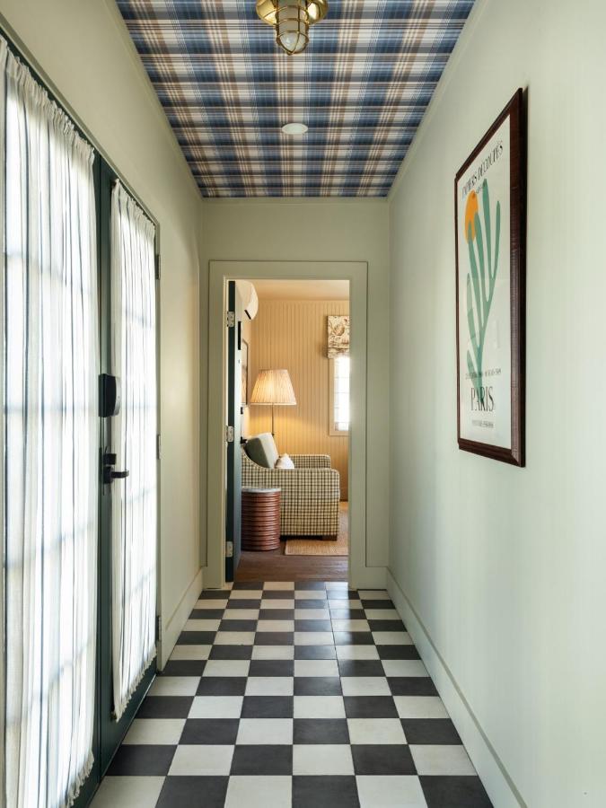 Brentwood Inn