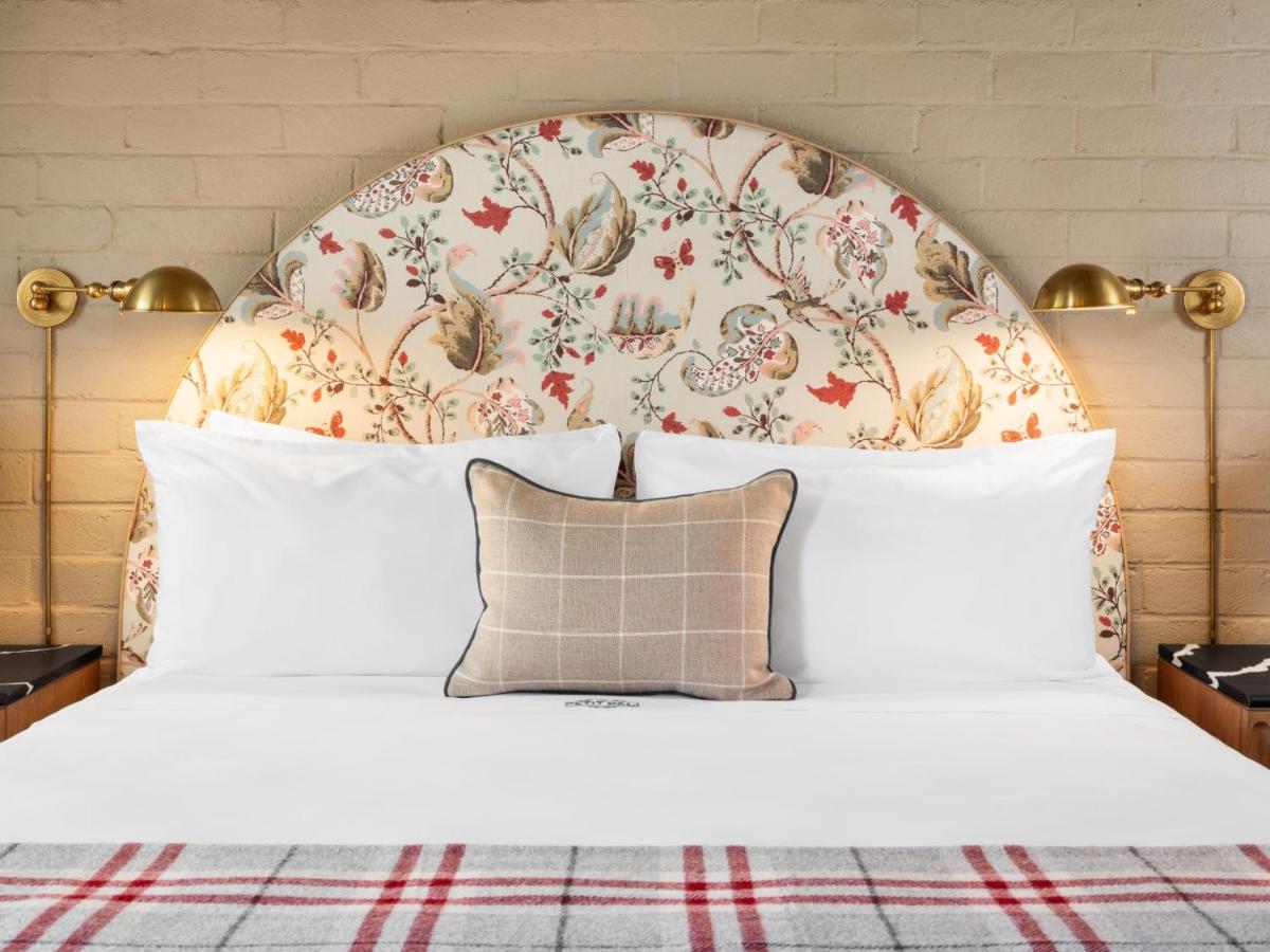 Brentwood Inn