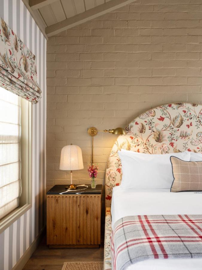 Brentwood Inn