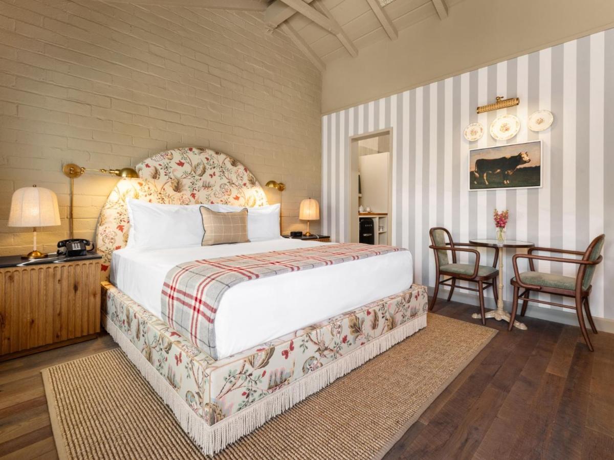 Brentwood Inn