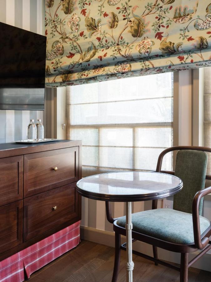 Brentwood Inn