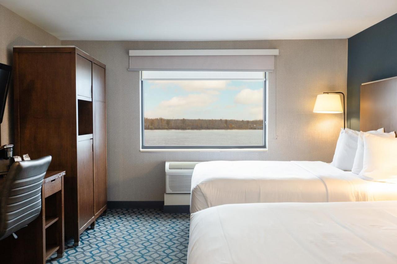| Niagara Riverside Resort, BW Premier Collection