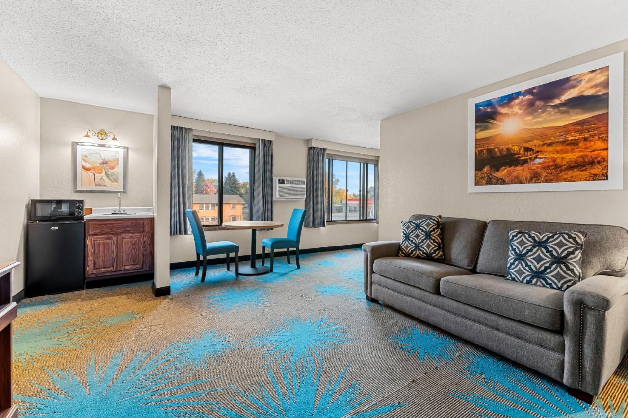 King Studio Suite, Non-Smoking at Days Inn by Wyndham Sioux Falls Empire
