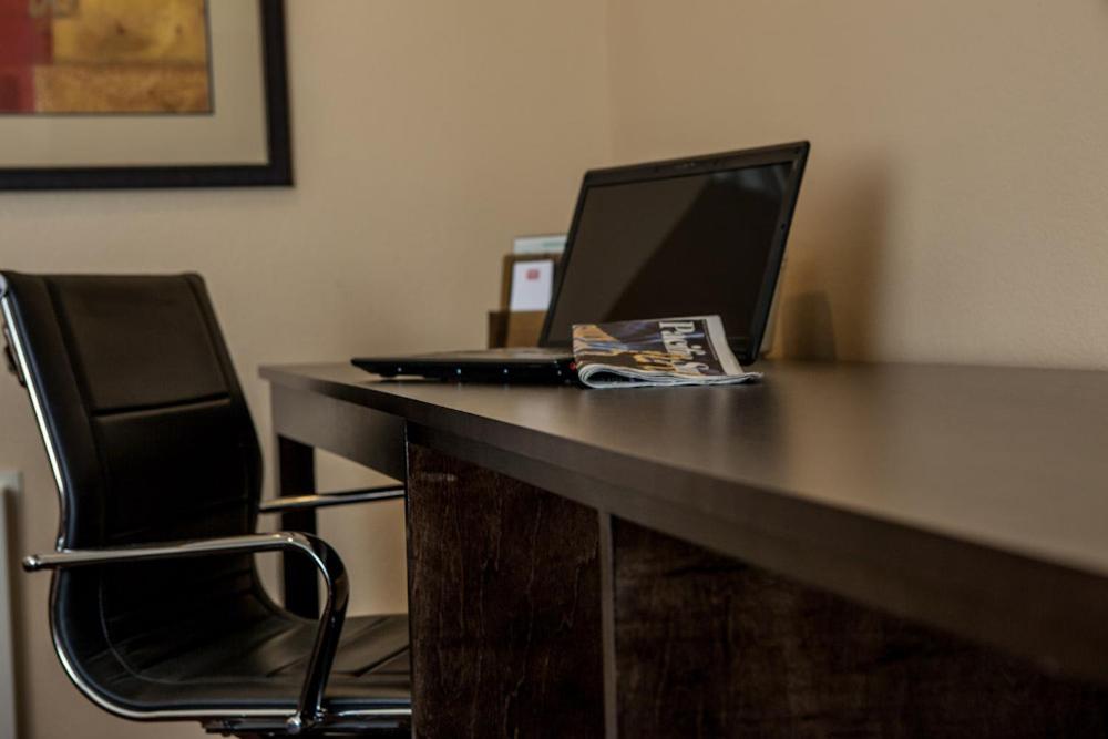 | Marinwood Inn & Suites