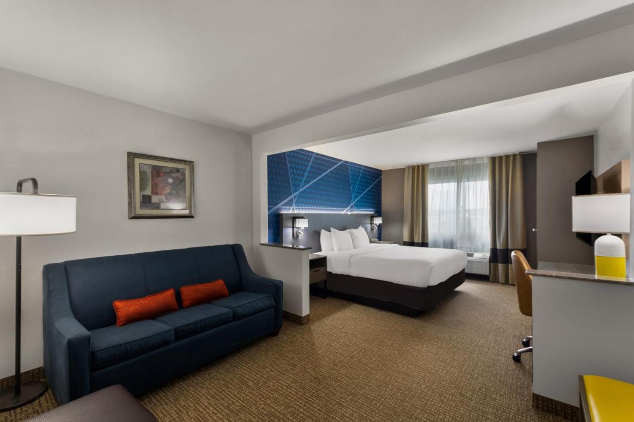 King Suite with Sofa Bed - Non-Smoking at Comfort Inn & Suites Beeville