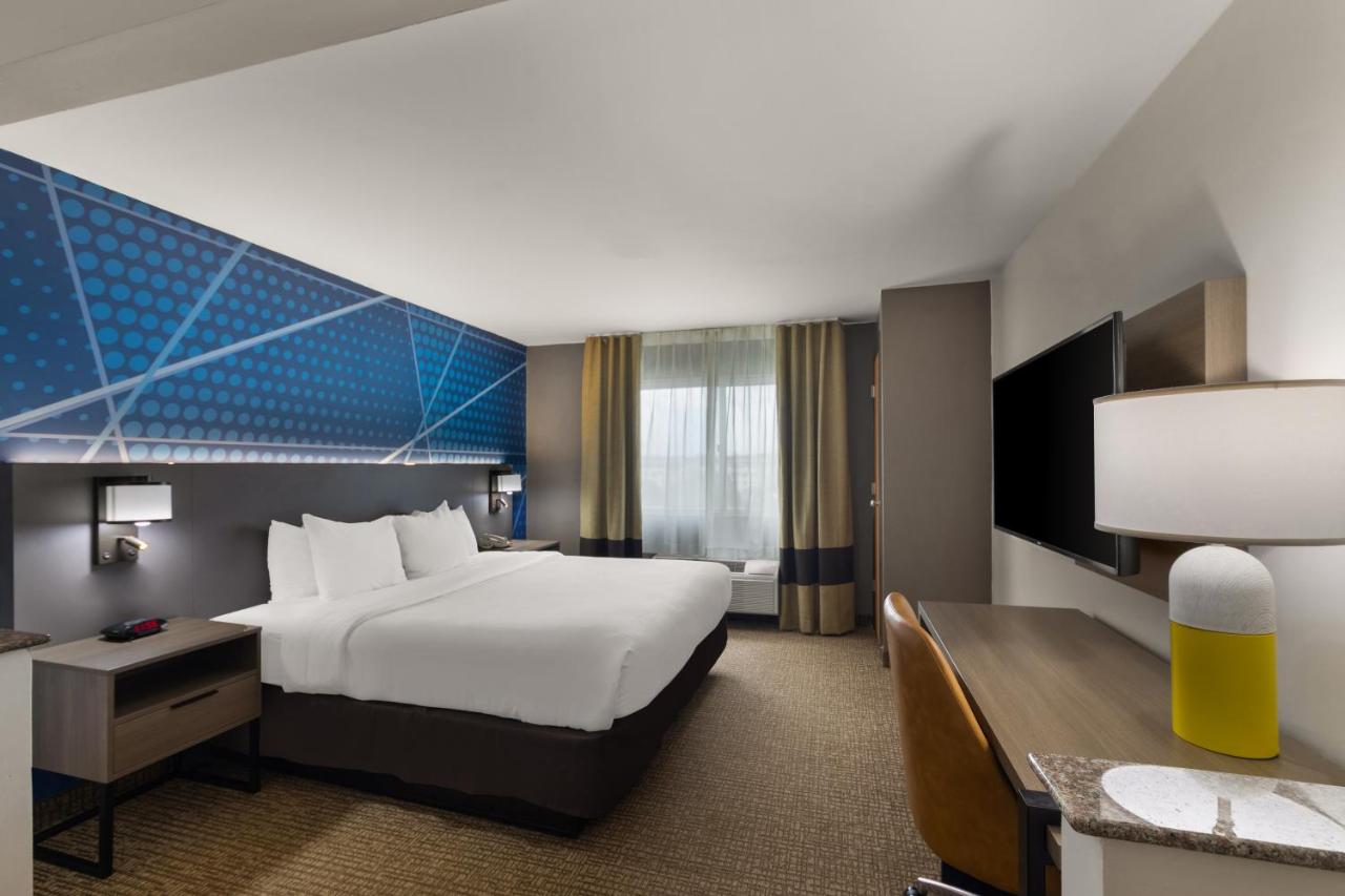 King Suite with Sofa Bed - Non-Smoking at Comfort Inn & Suites Beeville
