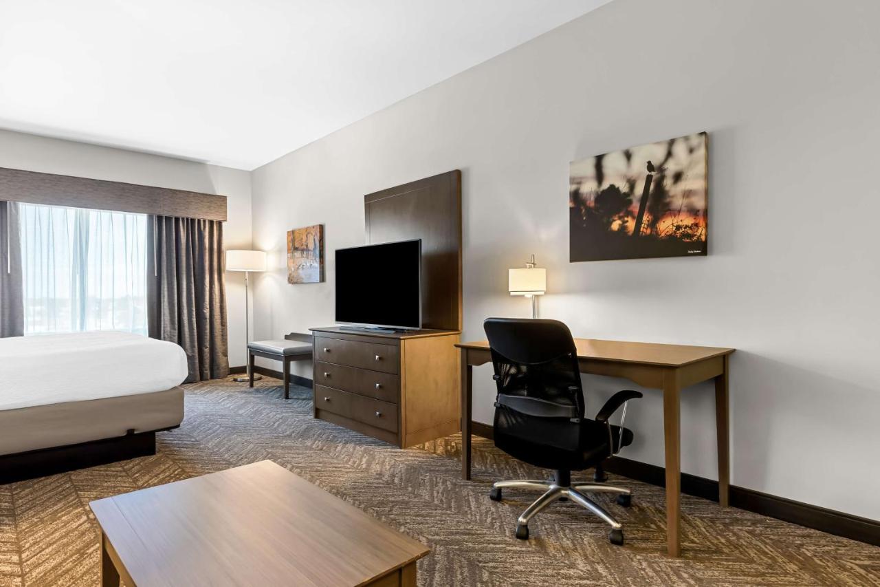 | Best Western Plus Bolivar Hotel & Suites
