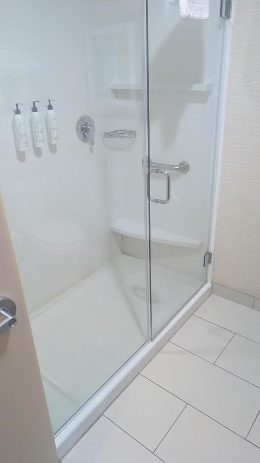 | Fairfield Inn & Suites by Marriott Detroit Troy