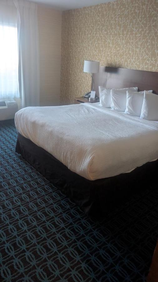 | Fairfield Inn & Suites by Marriott Detroit Troy